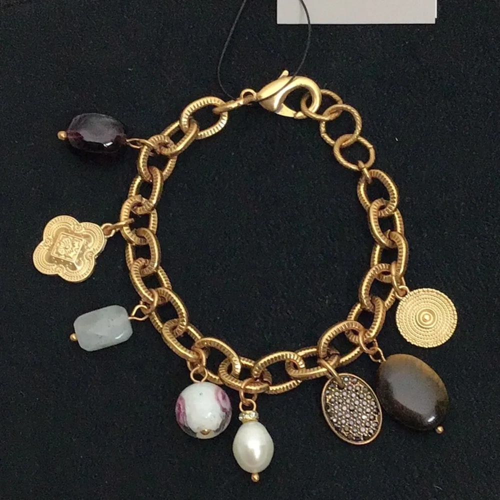 Chico’s NWT Bracelet - Picture 1 of 3